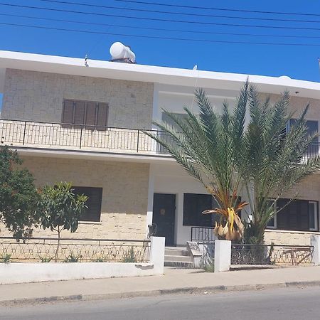 Secret Garden Guest House 04 Famagusta  Esterno foto